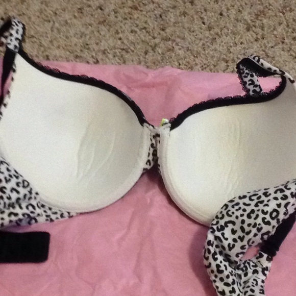 Body by Victoria Bra - Picture 2 of 3